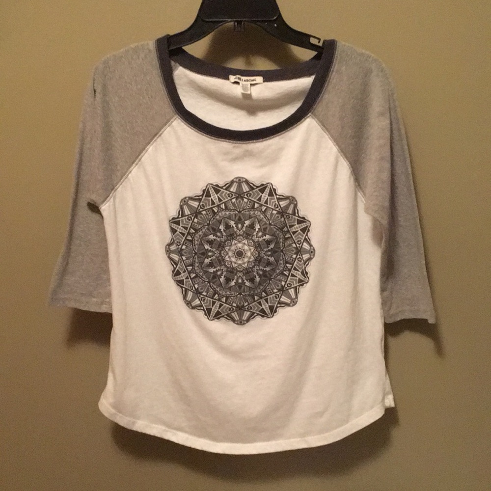 Billabong Baseball T-shirt Size Medium